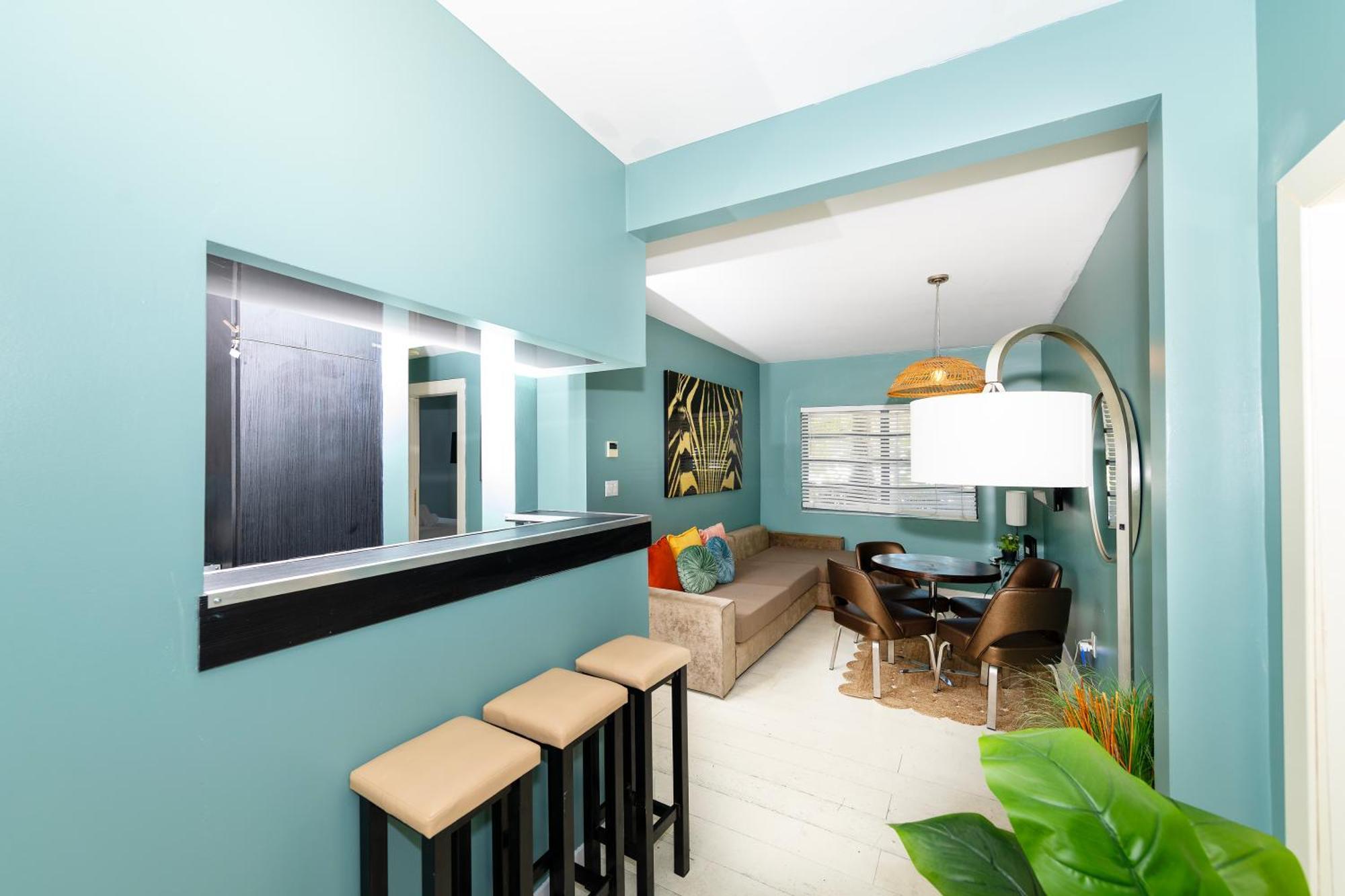 Sunny Days Apartments Miami Beach Exterior photo